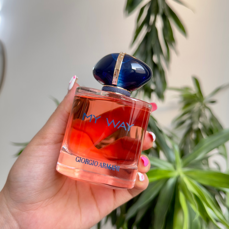 ادکلن دخترونه مای وی